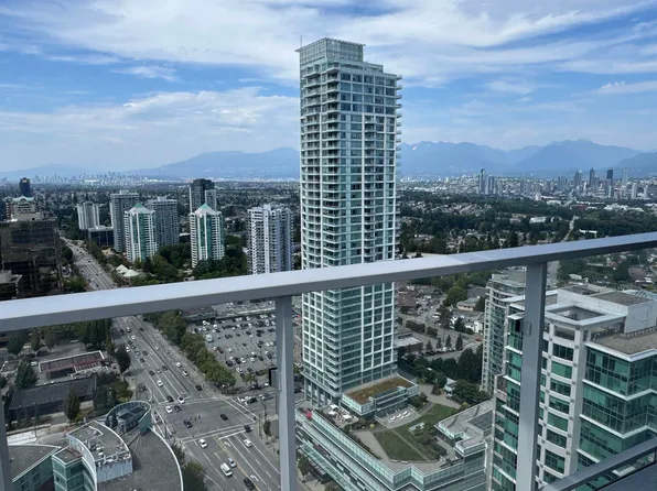 6000 McKay Ave #3304, Burnaby, BC V5H 0K2