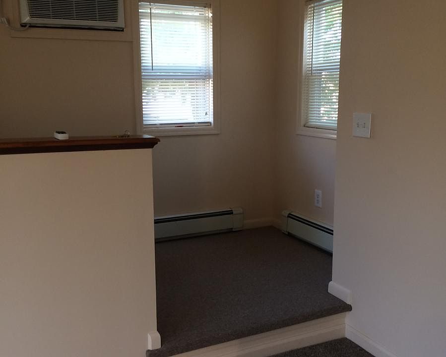 Entrance - Upper Foyer