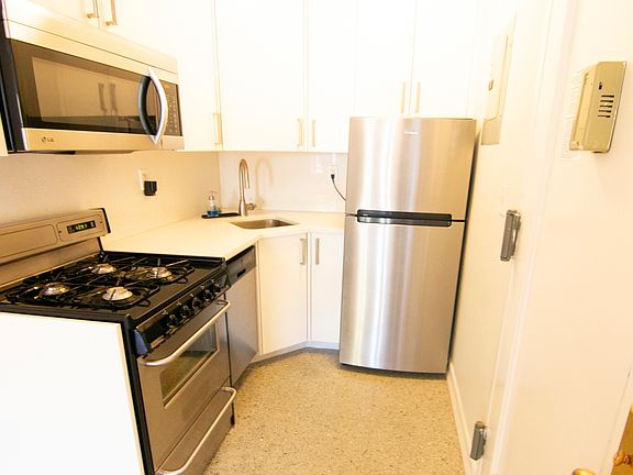 5th image of 22 W 90th St #F