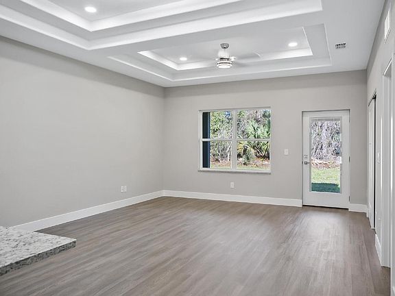 5th image of 21 Rosepetal Ln #Uni