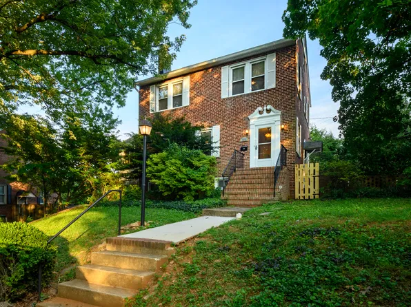306 Kingston Rd, Baltimore, MD 21229
