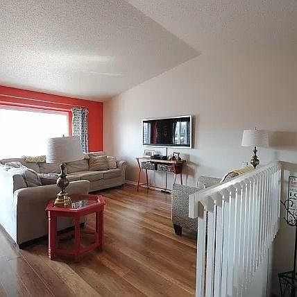 5th image of 1003 36th Ave S #1