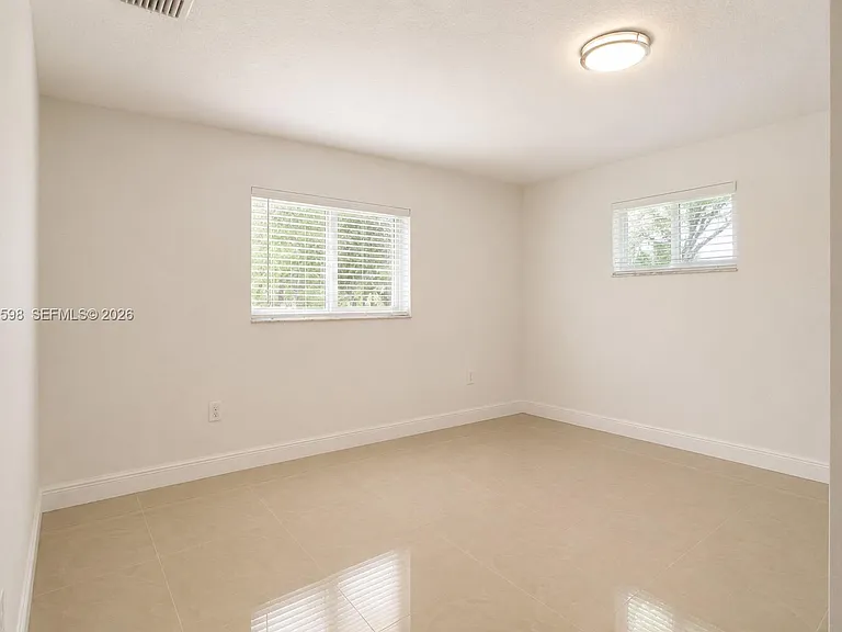 9421 SW 150th St — Photo 16