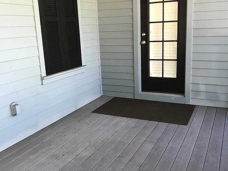 3993 Corrine Dr — Photo 26