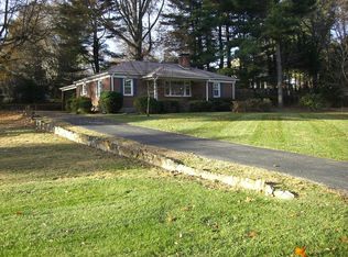 709 Lucas Dr, Blacksburg, VA 24060