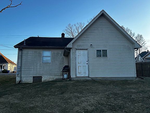 2nd image of 1319 4th St