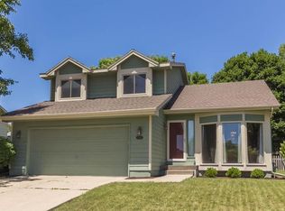 2709 Maple St, West Des Moines, IA 50265