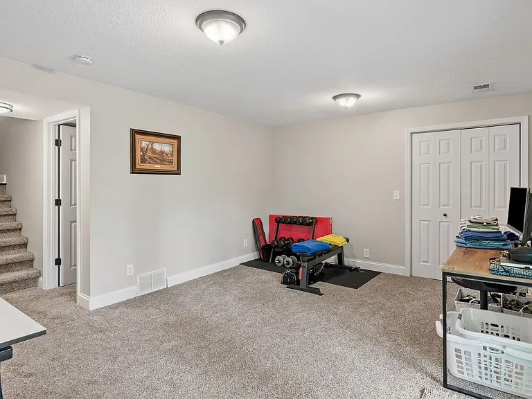 2595 Lydiard Cir — Photo 16