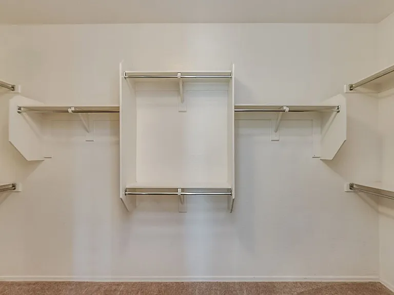 5413 W Apollo Rd — Photo 11