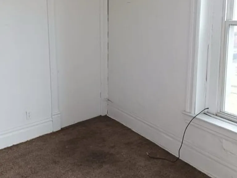 328 Grant Ave #5 — Photo 5