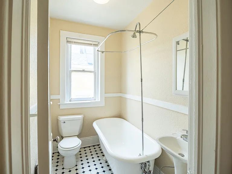 1531 N Washington St — Photo 14