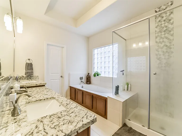 1517 Miles Oaks Pl — Photo 22