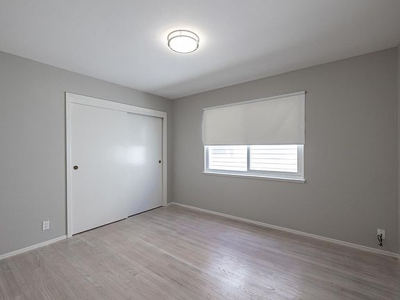 5th image of 299 Saint Francis Blvd