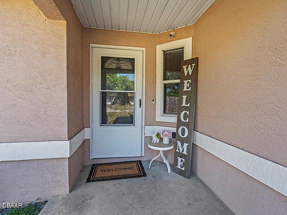 4th image of 1383 Powers Ave