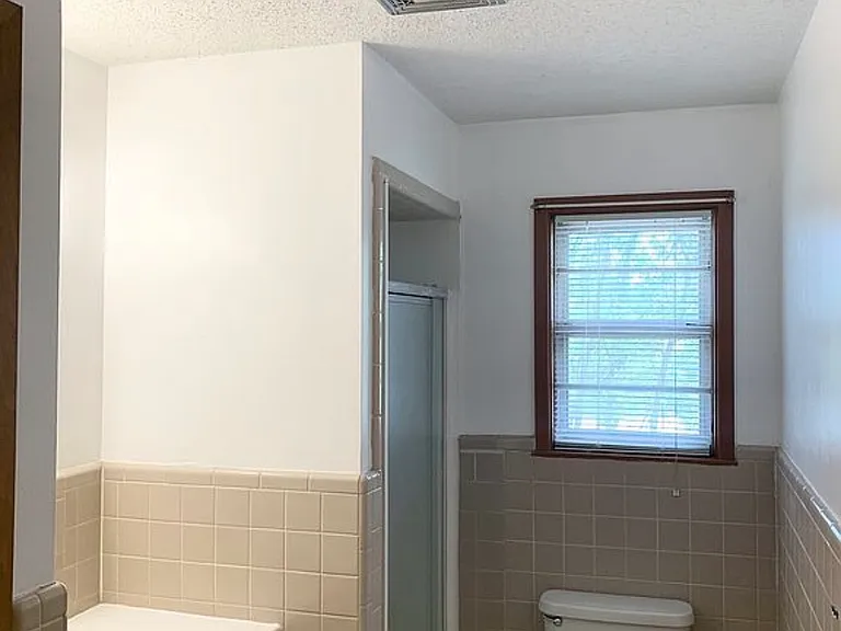 1209 Elm Ave — Photo 12