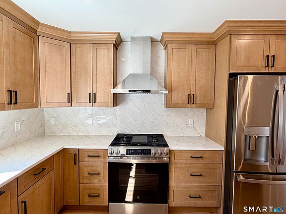 5th image of 5 Bruno Court #57