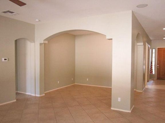 3rd image of 13638 W Holly St
