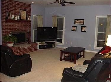 4th image of 106 Aragon Pl