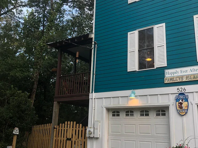 526 S Causeway Rd — Photo 41
