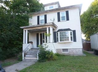 107 Leach Ave, Brockton, MA 02301