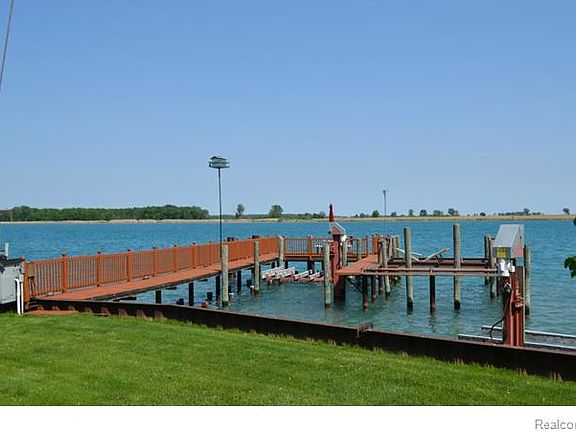 4th image of 4665 Green Dr