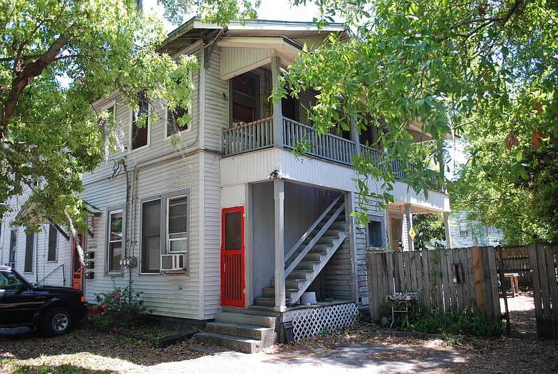 1st image of 20 NW 8th St APT 1