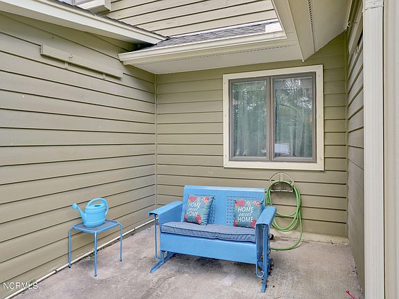 4th image of 330 Champion Court SE #A16