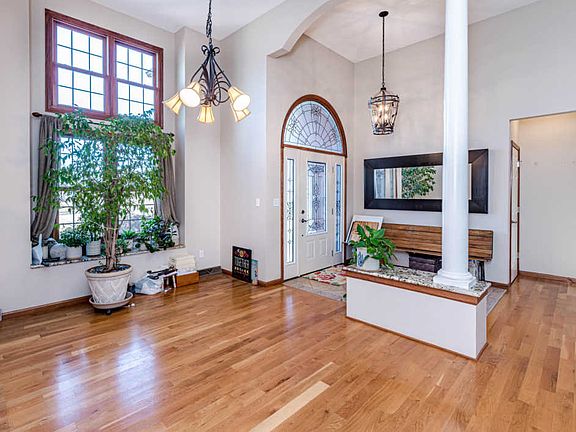 2nd image of 110 Lake Park Ave