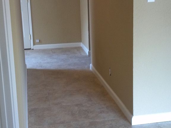 2nd image of 1902 Comstock Dr