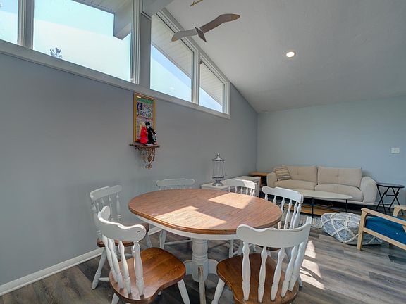 4th image of 305 Forest Hills Dr
