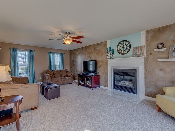 3rd image of 9962 Wild Cherry Dr