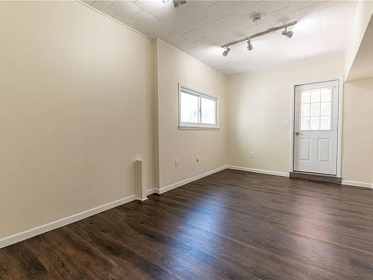 6350 Robin Ln — Photo 10