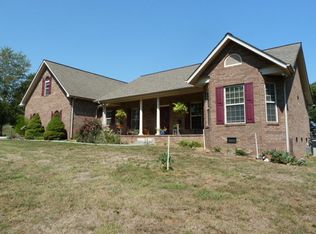 8627 Emory Rd NE, Corryton, TN 37721