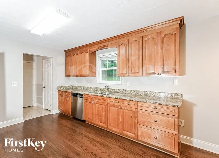 260 Valley View Dr — Photo 6