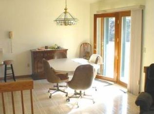 7439 W Woodbury Ct, Franklin, WI 53132