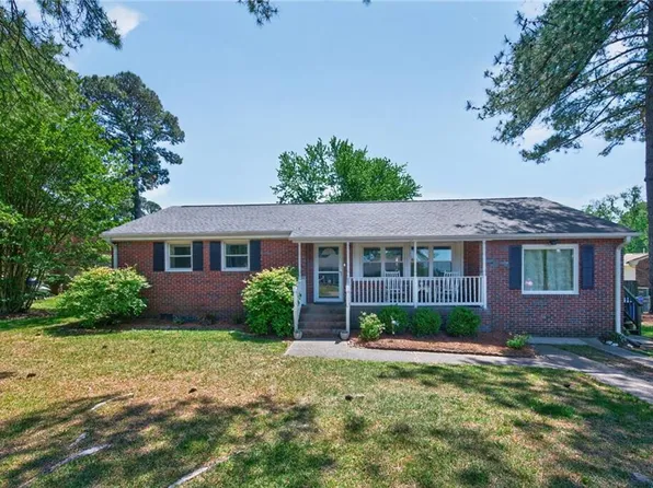 901 Melvin Dr, Portsmouth, VA 23701