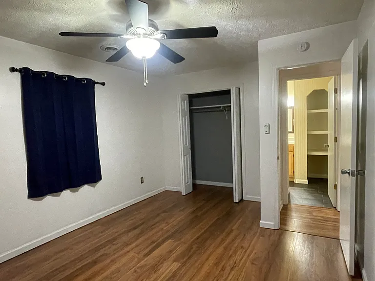 7634 Chatham Cir — Photo 11