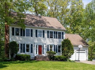 4 Landau Ln, Merrimac, MA 01860