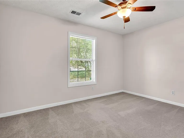 878 Grindstone Dr SW — Photo 18