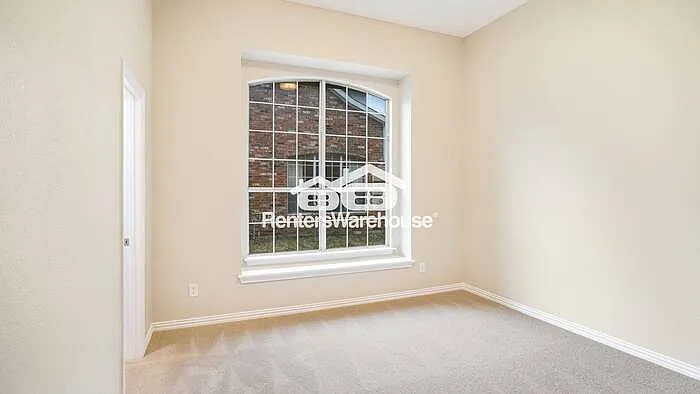 508 Lilac Ln — Photo 23