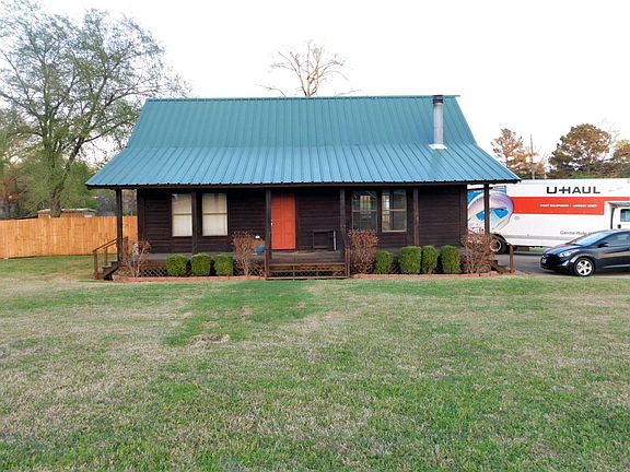 3rd image of 1 Creekwood Cir