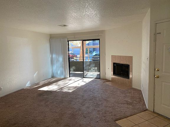 3rd image of 5024 S Rainbow Blvd Unit 102