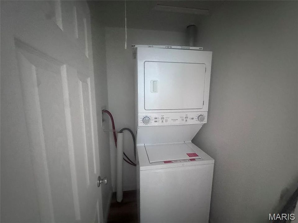 2nd image of 10792 Tropic Dr