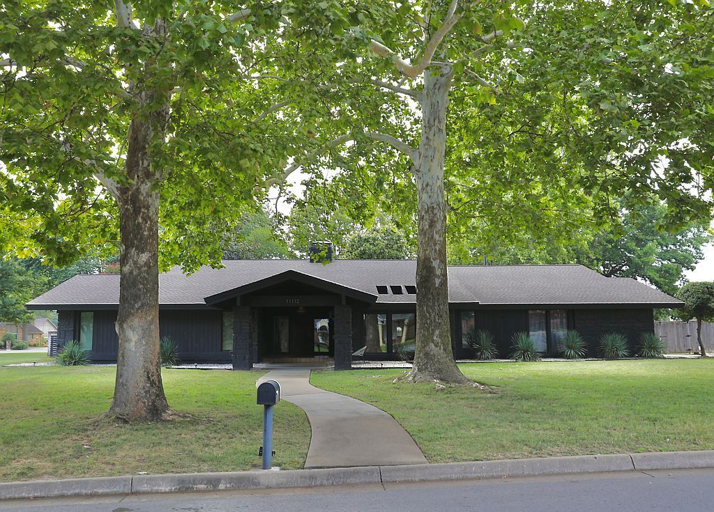 11112 S Fulton Ave - Property Image