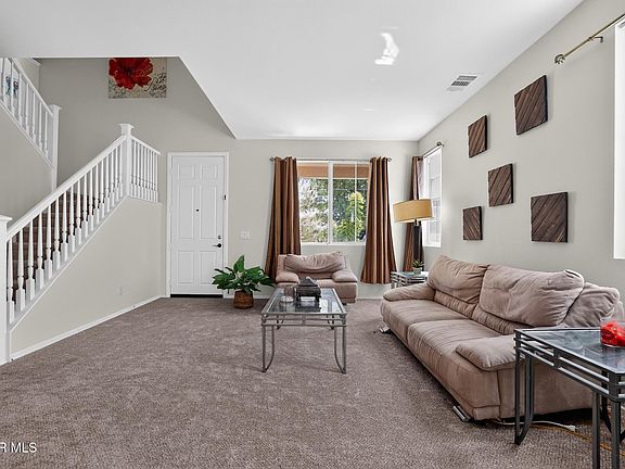 4th image of 43235 Jennifer Ln