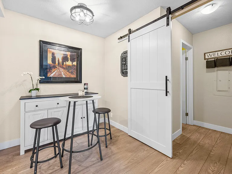 2508 Navarra Dr #402 — Photo 9