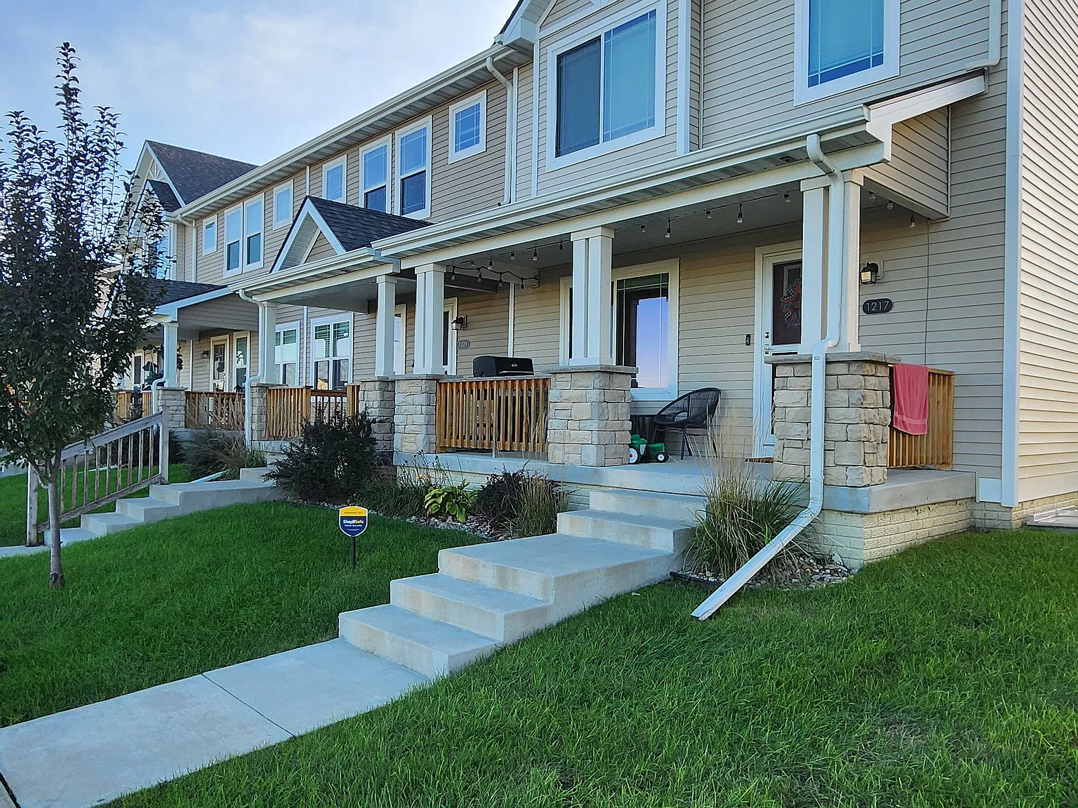 4 bed, 3.5 bath, 1678 sqft, $2,350 — Photo 3