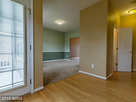 Access to private front porch