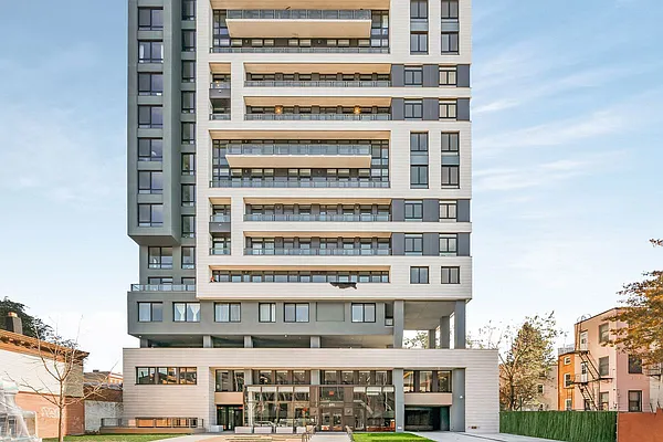 Rented by Nooklyn NYC LLC | media 9