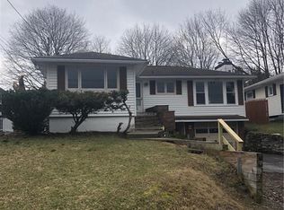 1008 Northway St, Syracuse, NY 13224